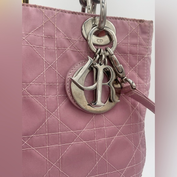 Lady Dior Pink Cannage bag w/ shoulder strap and COA - Picture 4 of 17